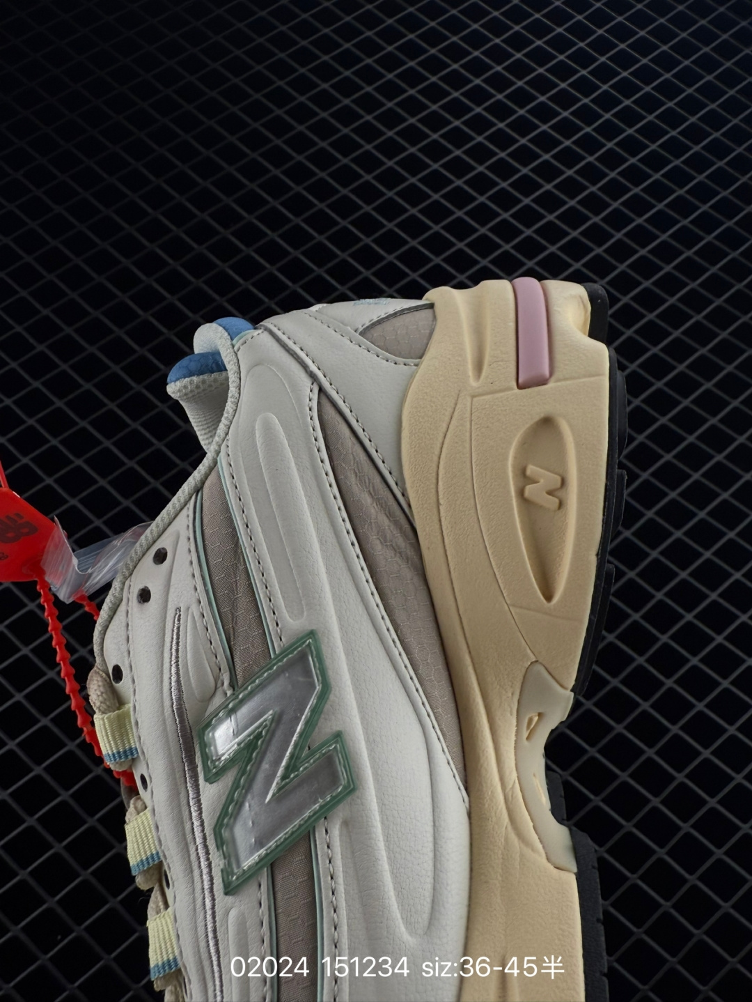 New Balance NB M1000